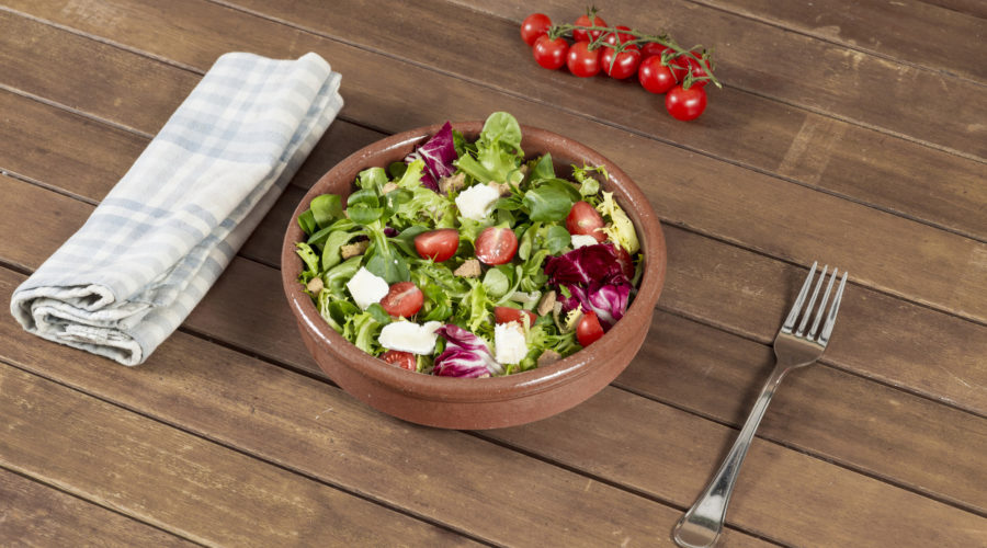 Recetas de ensalada de tofu, tomate y alubias