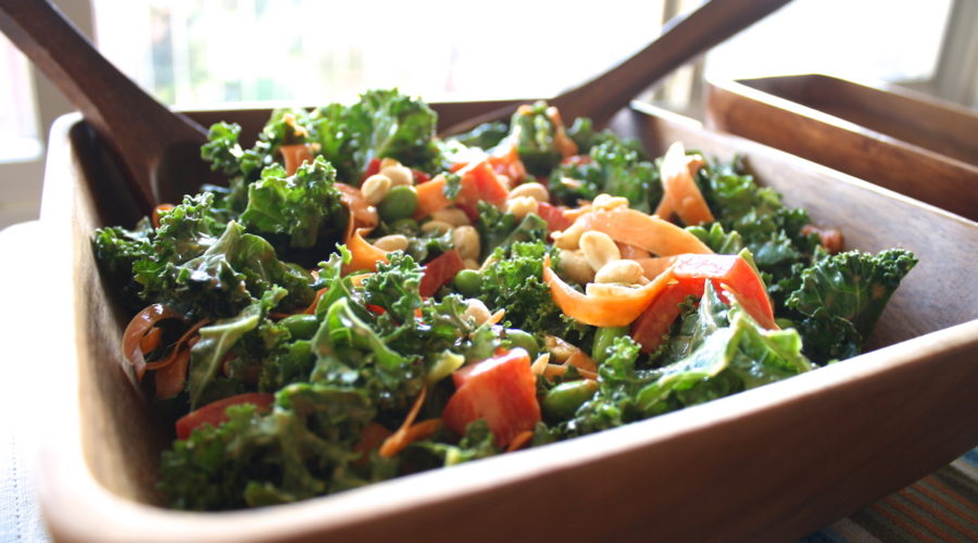 receta de ensalada de col rizada con tubérculos